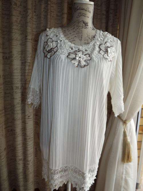 Ladies Beautiful Embroiderd Pleated White Blouse with Lace - Size Extra Large