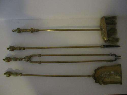 Gorgeous Vintage Fire Place Accessories!
