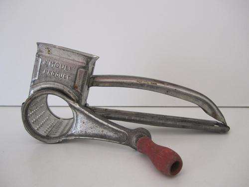 Fabulous Collectable Vintage "MOULI Grater" (Made in England)!