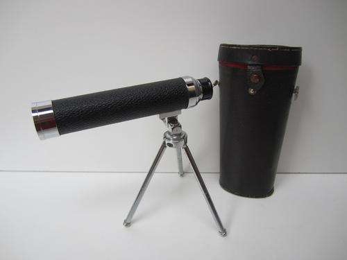 Splendid Vintage Telescope and Tripod in Original Carry Case!