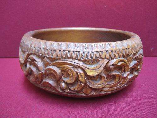 Beautifully Hand Carved Wooden bowl! Such intricate detail - gorgeous!