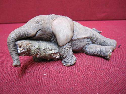Darling Little Elephant - Tiny Tuskers 91042 "Tiny Tess - All Worn Out"!