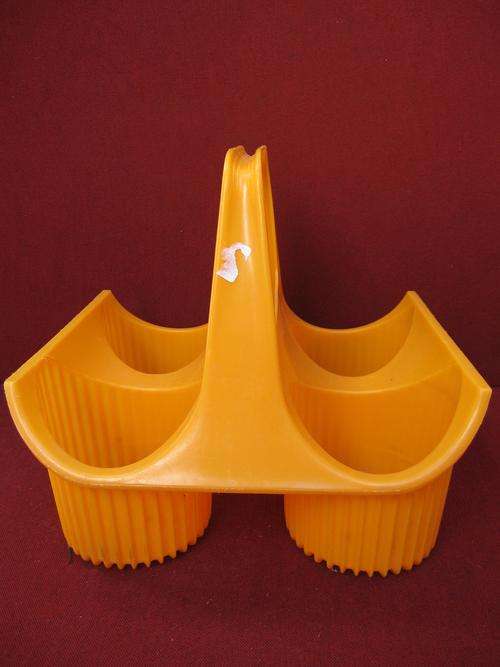 Super Cool Plastic Caddy!