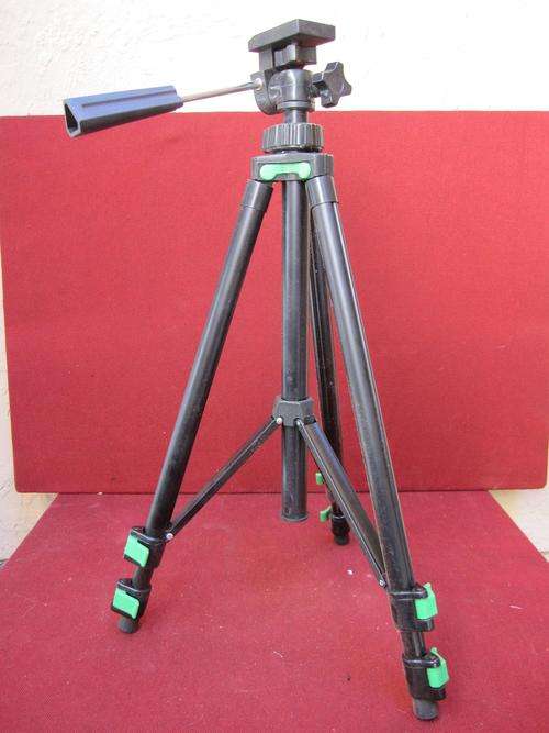 Awesome Tripod with Original Box!