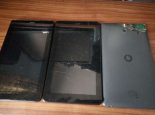 3 Alcatel 7 inch tablets,for parts or repairs