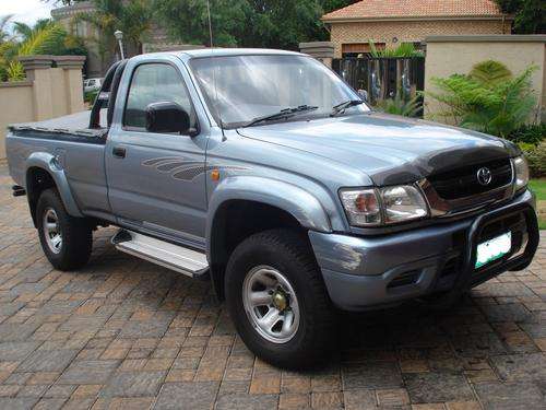 2003 TOYOTA HILUX 3.OD KZ-TE RAIDER CRAZY R1 NO RESERVE