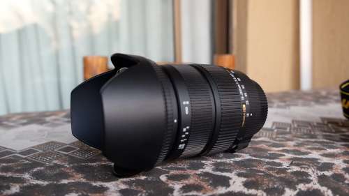 Sigma 18-200 DC OS HSM Lens for Nikon - like new