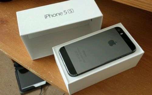 Apple Iphone 5S 16GB - Space Grey - Like New - Unbelievable Condition