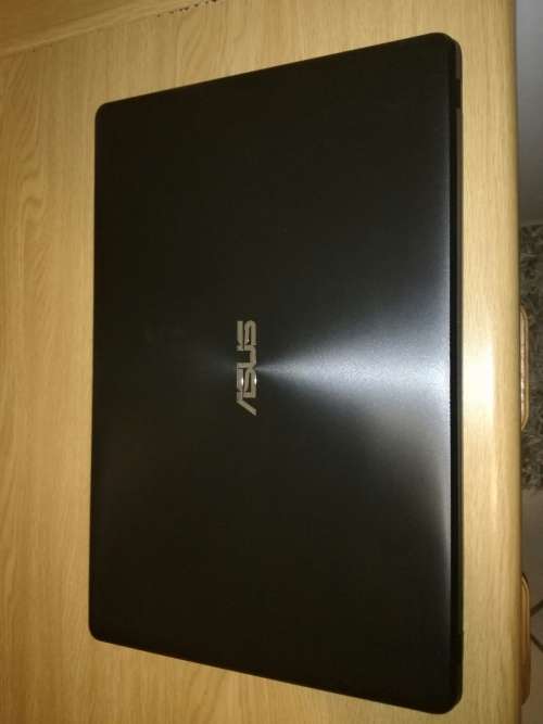 *ASUS F550C*TOUCHSCREEN*i3-3217U*6GB RAM*NVIDIA GeForce GT 720M 2GB DDR3 VRAM*1000GB HARD DRIVE*