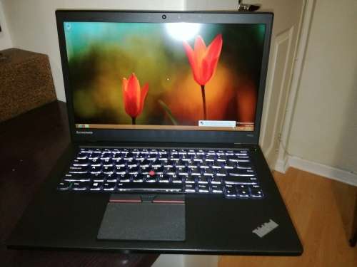 VERY LATE*stunning*LENOVO THINKPAD i5-5300*R33000 RETAIL*3G*8GB RAM*DUAL BATTERIES*BACKLIT KEYBOARD*