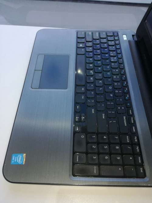 *1st bid takes the laptop*DELL LATITUDE 3540*i5-4200U*4TH Generation i5*500gb SSHD*HD DISPLAY*