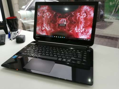 *Beautiful Stylish TOSHIBA L40T*i5-4210M*TOUCHSCREEN*8GB RAM*1000GB HDD*RADEON R7 M260*skullcandy*