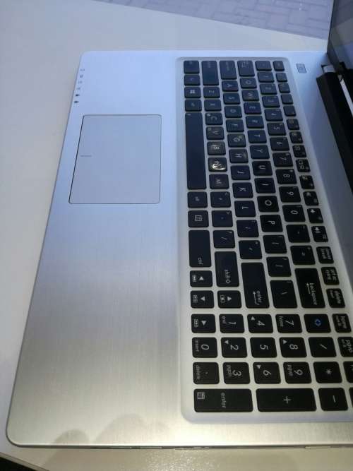*ASUS in search of incredible*Asus s550*i5-3337U*FULL TOUCHSCREEN*8GB RAM*1000GB HDD*HD DISPLAY*