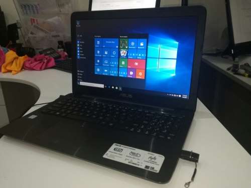 *ASUS in Search of Incredible*I5-6200u*In Warranty 2017*6th generation*4gb RAM*1000GB*