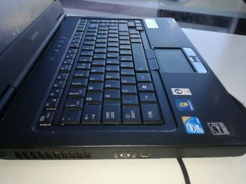*TOSHIBA TECRA m11*i5-m560*HD DISPLAY*4GB RAM*250GB HDD*