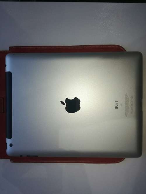 *LATE ENTRY*APPLE IPAD 3.3 WIFI&4G*32GB*9.7"*IPS LED DISPLAY 1536 X 2048*LEATHER CASA LOPEZ POUC