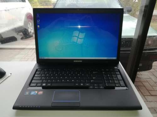 *late entry*MASSIVE 17.3" SCREEN*SAMSUNG NPR720*INTEL(R)CORE(TM)DUO T6500*AMD RADEON*4GB RAM*500GB*