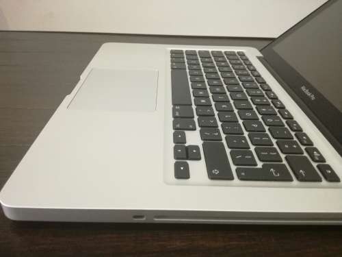 *ULTIMATE APPLE MACBOOK PRO 9.2*80 CYCLE COUNT!*DVD*4GB RAM*500GB*DVD