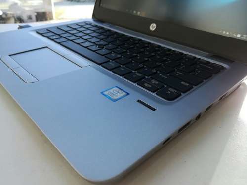 *Brand New*HP Boxed*HP ELITEBOOK 820G4*i7-7500U*7TH GEN i7*256gb SSD*FULL HD*8GB DDR4*4G*BACKLIT*