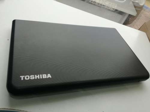 *TOSHIBA SATELLITE C50*4TH GEN CELERON*4GB RAM*320GB HDD*HD DISPLAY*DVD WRITER