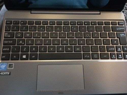 ***BRAND NEW***ASUS TRANSFORMER T101H*2 IN 1*6TH GEN*FULL TOUCHSCREEN*QUAD CORE*2GB RAM*32GB EMMC*