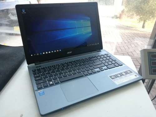 *Beautiful ACER ASPIRE571*i5-4210U*4GB RAM*500GB HARD DRIVE*HD DISPLAY*DVD WRITER*