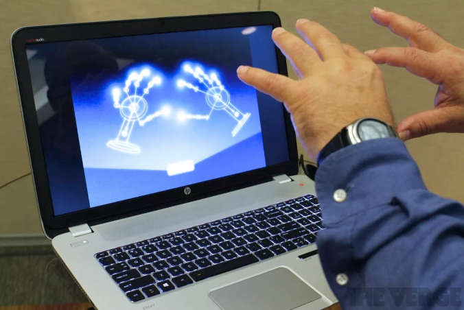 *17" HP MASTERPIECE**HP ENVY 17*i7-4700MQ*FHD*NVIDIA GT740*2000GB HDD*8GB*BEATS*