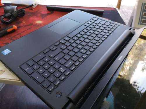 *AS NEW Condition!**DELL INSPIRON 15 3552*4GB RAM*500GB HDD*6TH GEN N3060*DVD*HD*