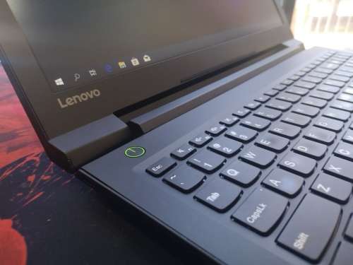 *EXCELLENT*6TH GENERATION i3*LENOVO V310 i3-6200u*4GB DDR4*WD 500GB*DVD*HD*