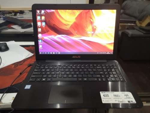 ***THE X SERIES***ASUS X556U*i5-6200u*1000GB*HD DISPLAY*4GB DDR4*SONICMASTER*6TH GEN i5*