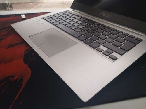 ***INCREDIBLE ULTRABOOK***ASUS ZENBOOK i7*IPS FULL HD*256GB SSD*BACKLIT*i7-3517u*