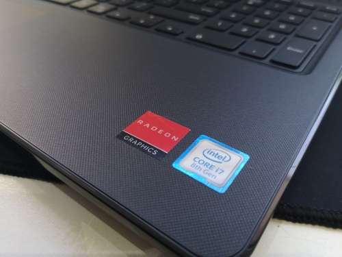 Graphic Design/Gaming*DELL INSPIRON 3576*i7-8550U*8GB*RADEON 520*256GB SSD*FULL HD
