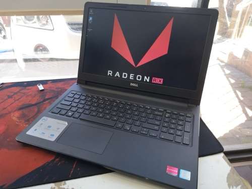 Graphic Design/Gaming*DELL INSPIRON 3576*i7-8550U*8GB*RADEON 520*256GB SSD*FULL HD