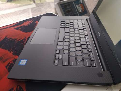 final price drop!TOP OF THE RANGE*DELL PRECISION 5520*i7-7820HQ*32GB DDR4*512GB SSD*QUADRO 4GB*