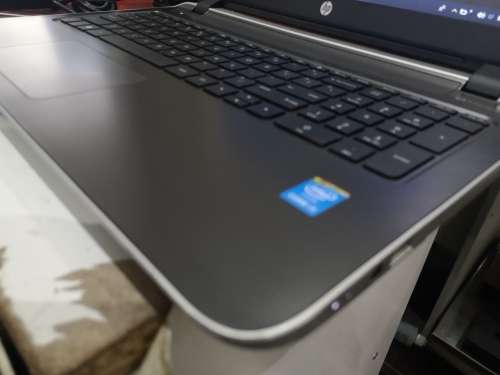 *Beautiful HP PAVILION 15*BEATS AUDIO*i3-4030U*4TH GEN*DVD WRITER*6GB RAM*1000GB HDD*HD DISPLAY*