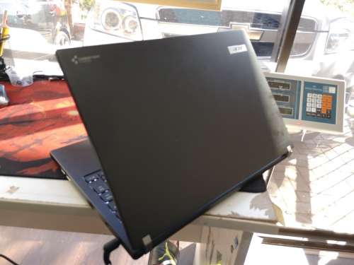 **ELITE ACER RANGE**CARBON FIBRE*ACER TRAVELMATE P648*i5-6200U*8GB DDR4*500GB HDD*