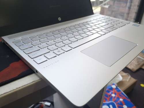 FINAL PRICE DROP!*Monstrous 8th Gen*HP PAVILION CK006*i5-8250u*QUAD*2000GB HDD*8GB DDR4*UHD 620*