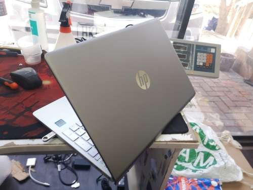 FINAL PRICE DROP!*Monstrous 8th Gen*HP PAVILION CK006*i5-8250u*QUAD*2000GB HDD*8GB DDR4*UHD 620*