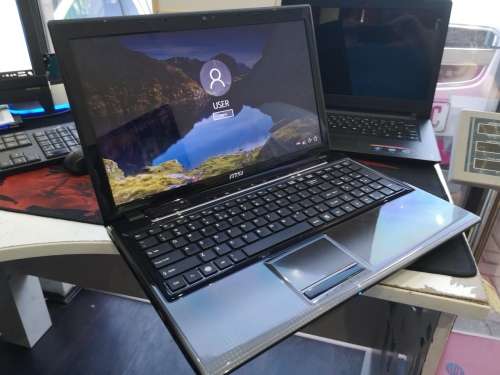 *MSI GAMING*MSI 16 *AMD E-450*RADEON HD6320 GRAPHICS*6GB RAM*128GB SSD*DVD*