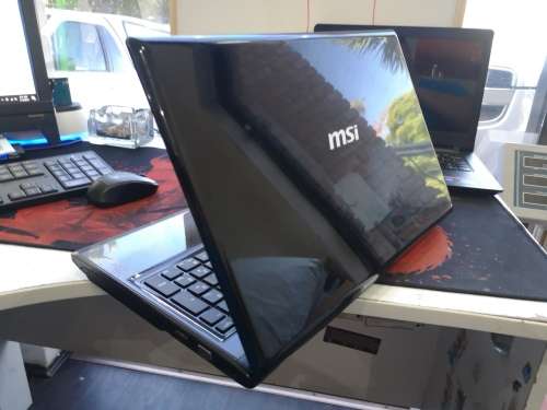 *MSI GAMING*MSI 16 *AMD E-450*RADEON HD6320 GRAPHICS*6GB RAM*128GB SSD*DVD*