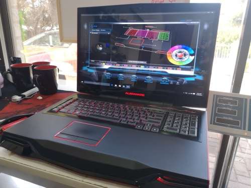 *Gaming Paradise*ALIENWARE M18X*18.4 HD*AMD CrossFireX**16gb RAM*1000GB HDD*