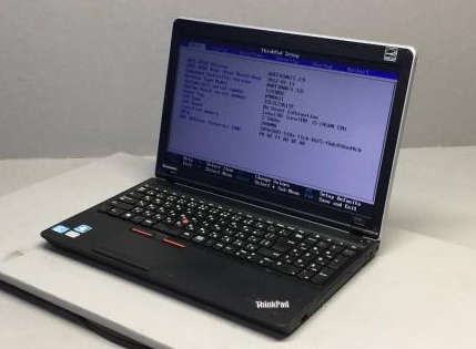 **Beautiful Design**LENOVO THINKPAD EDGE E520*i5-2410m*8GB RAM*500GB HDD*RADEON GRAPHICS*DVD*