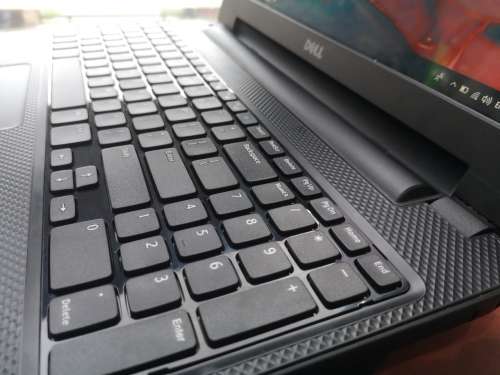 *Monstrous Spec Performer!*DELL INSPIRON 3537*i7-4500u*RADEON GRAPHICS*8GB RAM*240GB SSD*