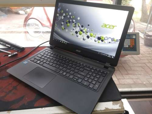 SUPER-FAST!!***ACER EX2540*LATEST 7TH GEN i5*240GB SSD*8GB DDR4 RAM*HD DISPLAY*
