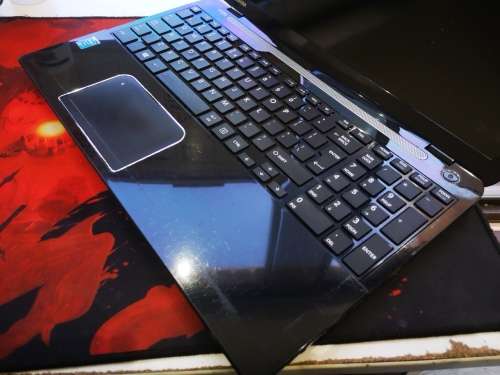 **TOSHIBA SATELLITE L50*i7-4700MQ*QUAD CORE*750GB HDD*8GB RAM*DVD*