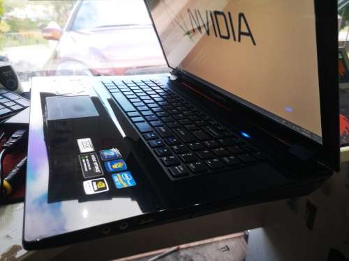GIGABYTE GAMER!*17.3" BEAST*GIGABYTE Q1742**NVIDIA GT640M*8GB RAM*240GB SD*SOUND BLASTER*