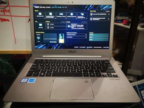 *EXTREME PERFORMANCE!*ASUS ZENBOOK UX330U*i5-7200u*7TH GEN!*FULL HD*256GB SSD*8GB RAM*