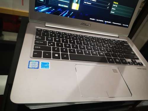 *EXTREME PERFORMANCE!*ASUS ZENBOOK UX330U*i5-7200u*7TH GEN!*FULL HD*256GB SSD*8GB RAM*