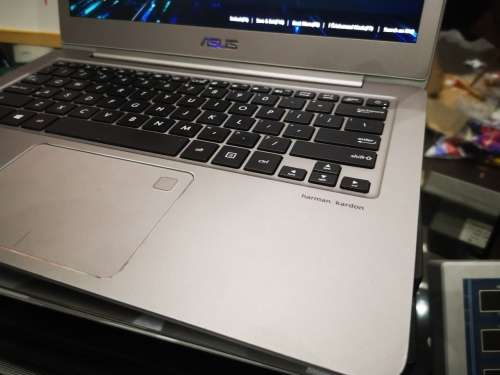 *EXTREME PERFORMANCE!*ASUS ZENBOOK UX330U*i5-7200u*7TH GEN!*FULL HD*256GB SSD*8GB RAM*