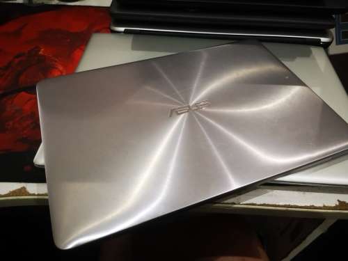 *EXTREME PERFORMANCE!*ASUS ZENBOOK UX330U*i5-7200u*7TH GEN!*FULL HD*256GB SSD*8GB RAM*